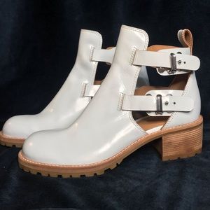 FINAL PRICE DROP Marc Jacobs White Booties size 7